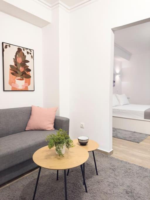 Petite Retreat In Kolonaki, Athens /Netflix Apartment Exterior photo