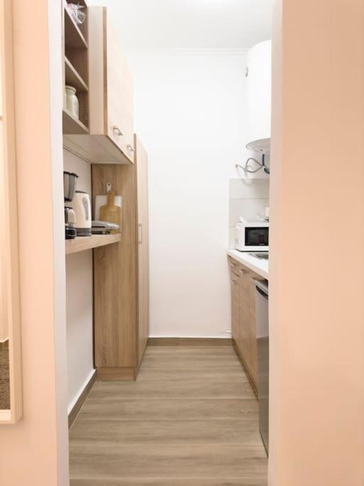 Petite Retreat In Kolonaki, Athens /Netflix Apartment Exterior photo