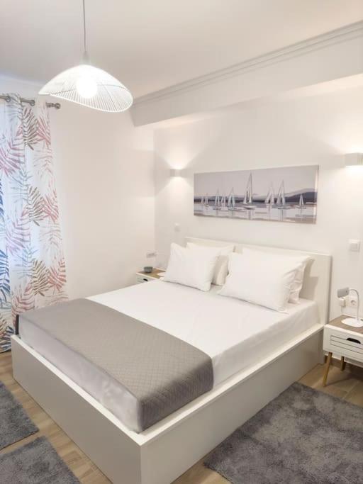 Petite Retreat In Kolonaki, Athens /Netflix Apartment Exterior photo